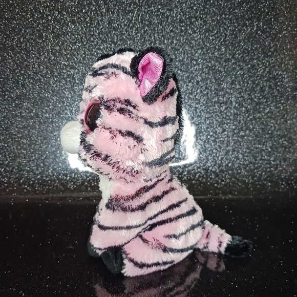 Ty Beanie Boo Zoey the Pink Zebra Plushi. - Picture 4 of 8